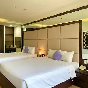3* Hotel Pariat River Front