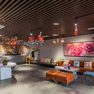 The Glomad Hotel