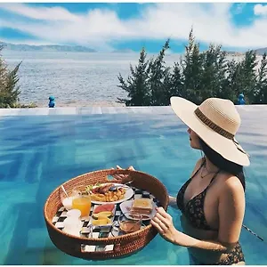 3* Hotel Santori Bay